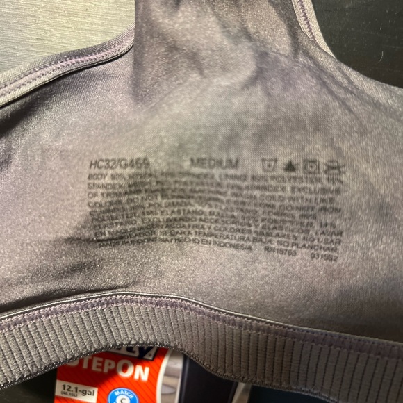 🔥3 for $25🔥 EUC- GRAY AND BABY BLUE ZIP FRONT SPORTS BRA SZ M - Picture 4 of 4
